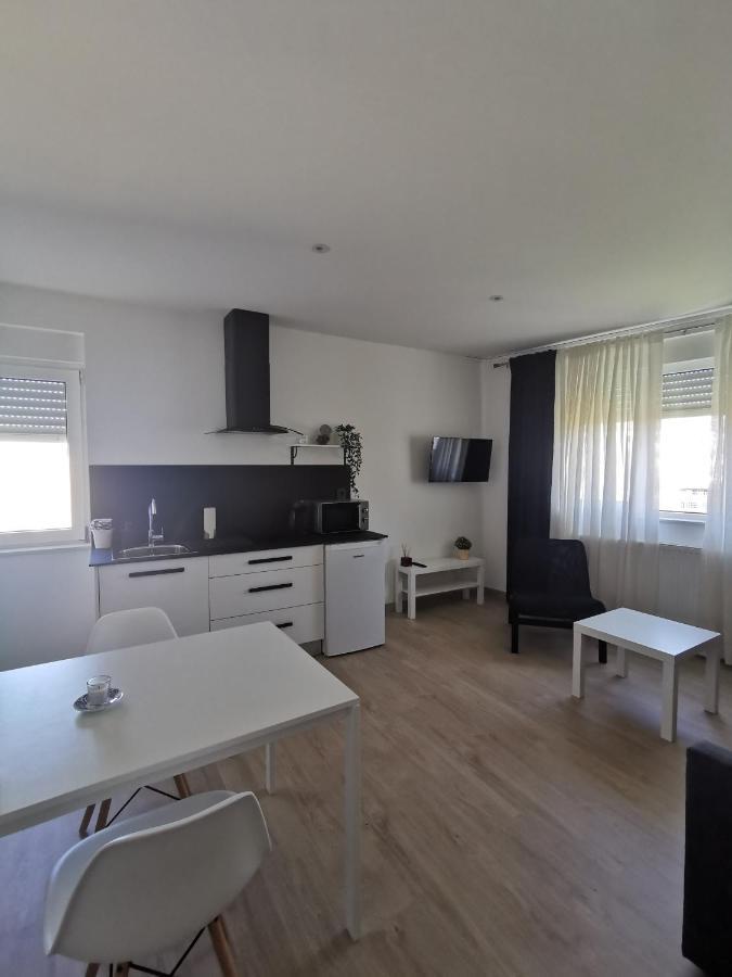 Apartamentos Seijo Vilalba Exteriör bild